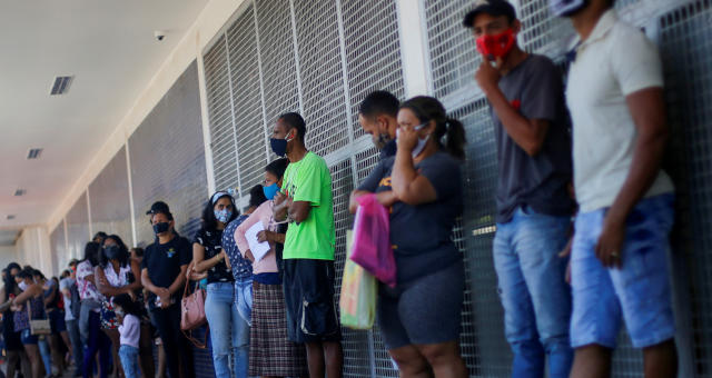 Projeto prorroga até abril pagamento do auxílio emergencial, com valor de R$ 600