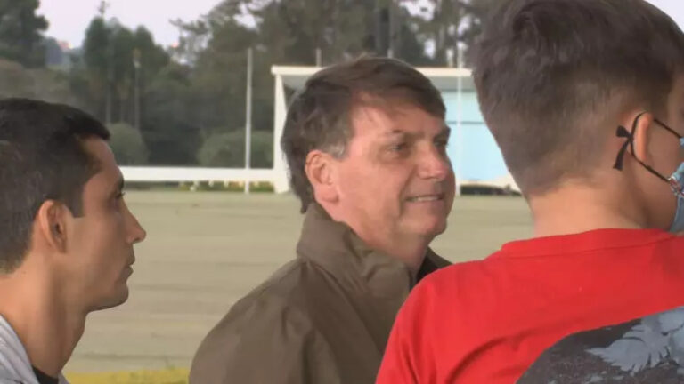 Governo Bolsonaro vai zerar impostos federais no diesel e no gás de cozinha