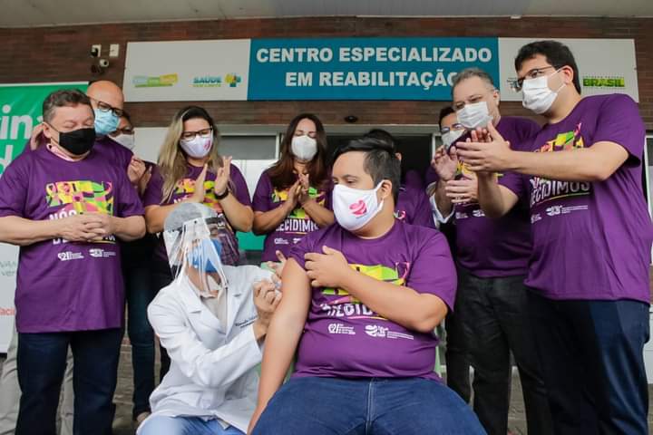 Piauí é o primeiro estado brasileiro a vacinar pessoas com deficiência contra a Covid-19