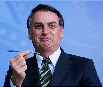 Bolsonaro veta internet a alunos da escola publica na pandemia.