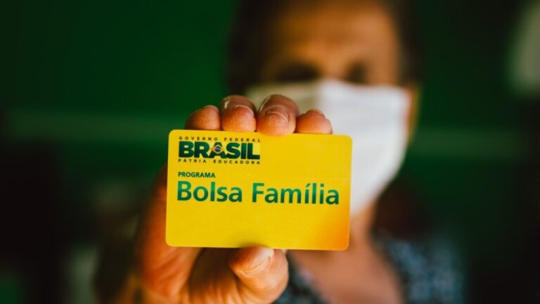 Caixa divulga calendário do Bolsa Família do mês de agosto; veja datas