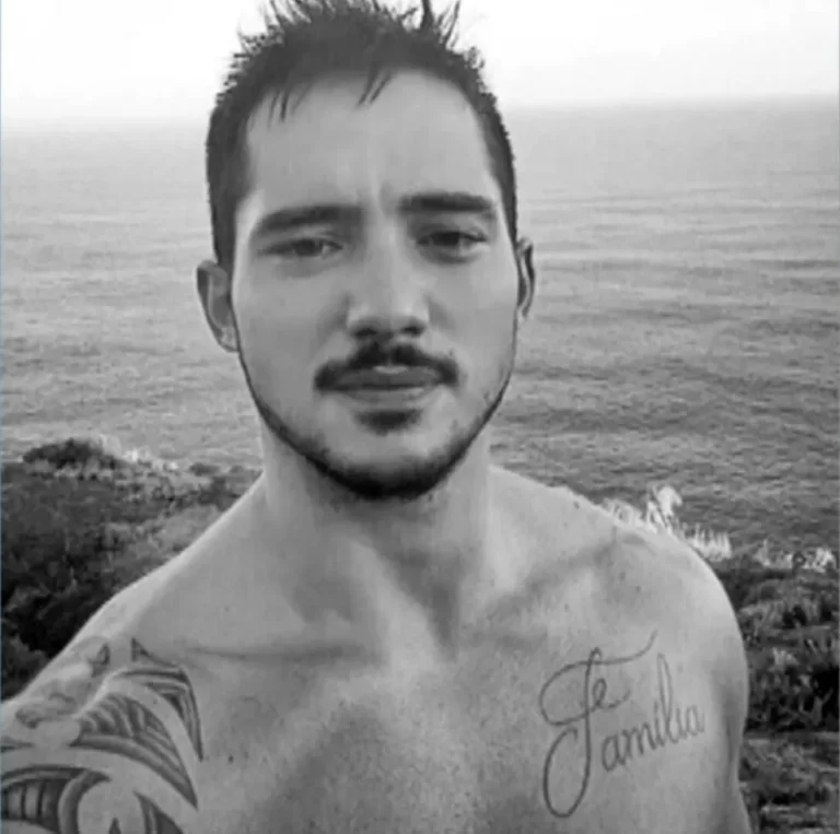 Menino de 4 anos é esmurrado e enforcado pelo padrasto.