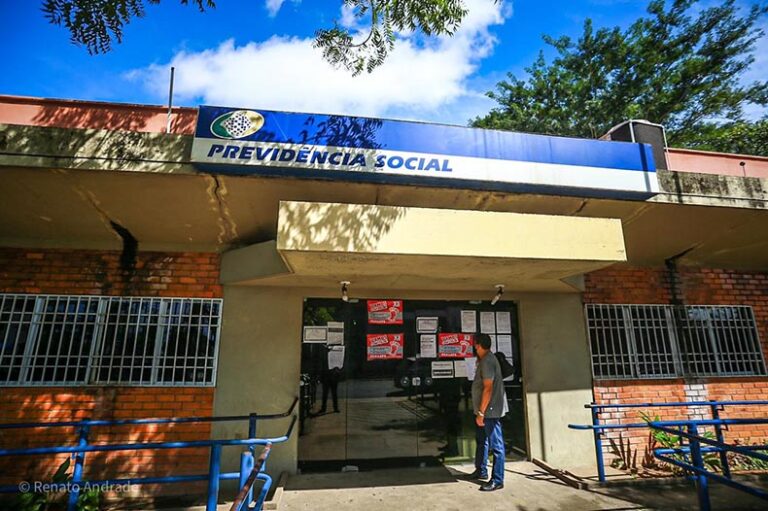 Perto da eleição, INSS acelera análise de pedidos de benefícios.