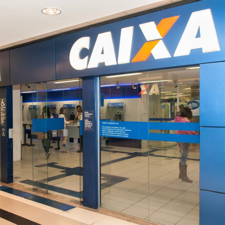 Caixa antecipa pagamento de 5ª e 6ª parcelas de auxílios; confira quais.