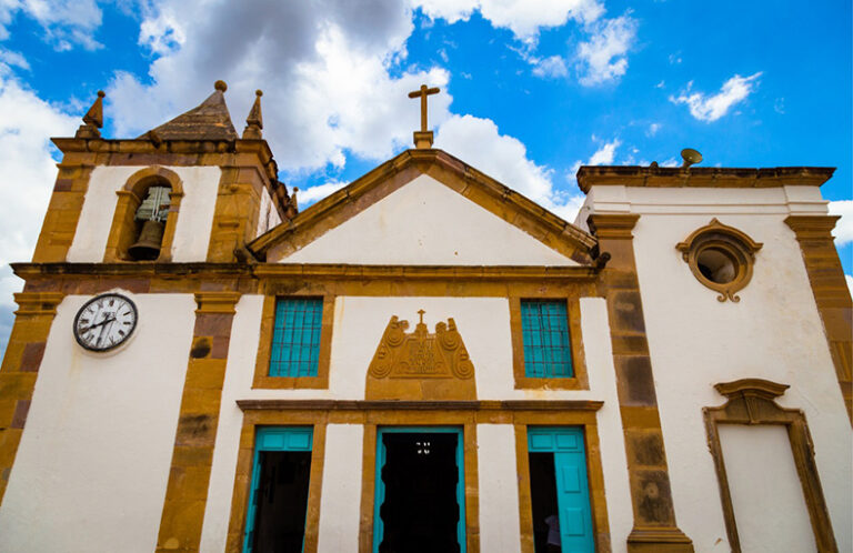 Piauí: Padre é afastado da igreja por suposto abuso contra adolescente; polícia investiga
