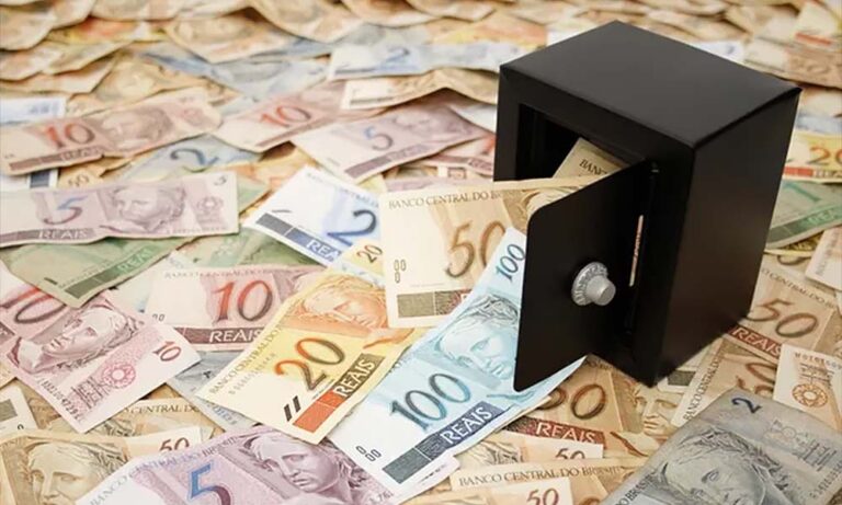Derrame recorde: Governo distribui R$ 700 milhões em verbas em um único dia após derrota na Câmara