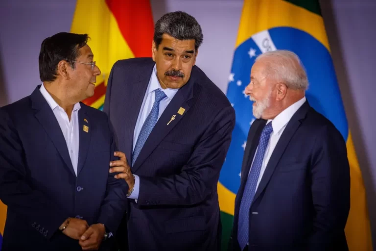 Declarações polêmicas, agressão a jornalistas e jantar cancelado: as conturbadas 48 horas de Maduro em Brasília