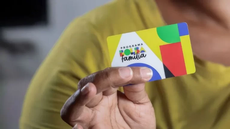 Governo prepara novo corte no Bolsa Família com foco em famílias unipessoais
