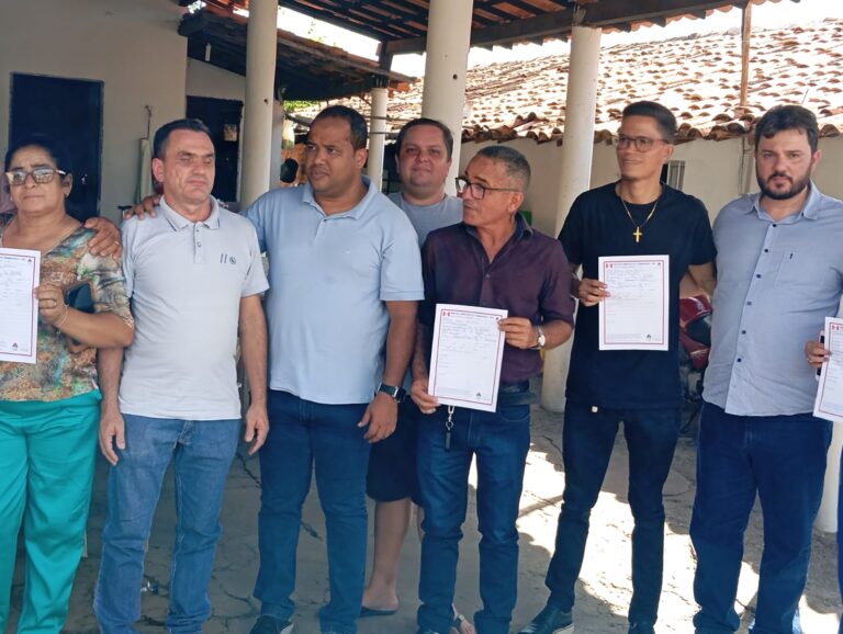 PDT DE PIMENTEIRAS RECEBE LIDERANÇAS ESTADUAIS E RENOVA COMISSÃO MUNICIPAL.