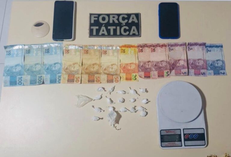 Dupla é presa com drogas e balança de precisão pela Força Tática de Valença