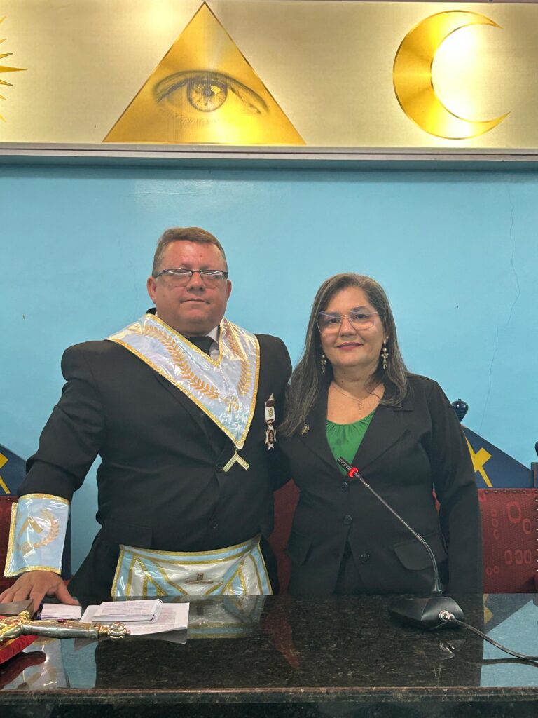Fraternidade Feminina Cruzeiro do Sul Samaritanas empossa nova presidente.